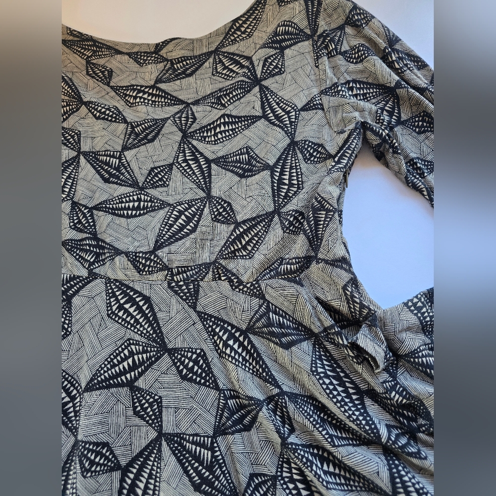 The Pyramid Collection Black and Cream Geometric Dress Boat Neck Pockets Size M - Picture 7 of 10